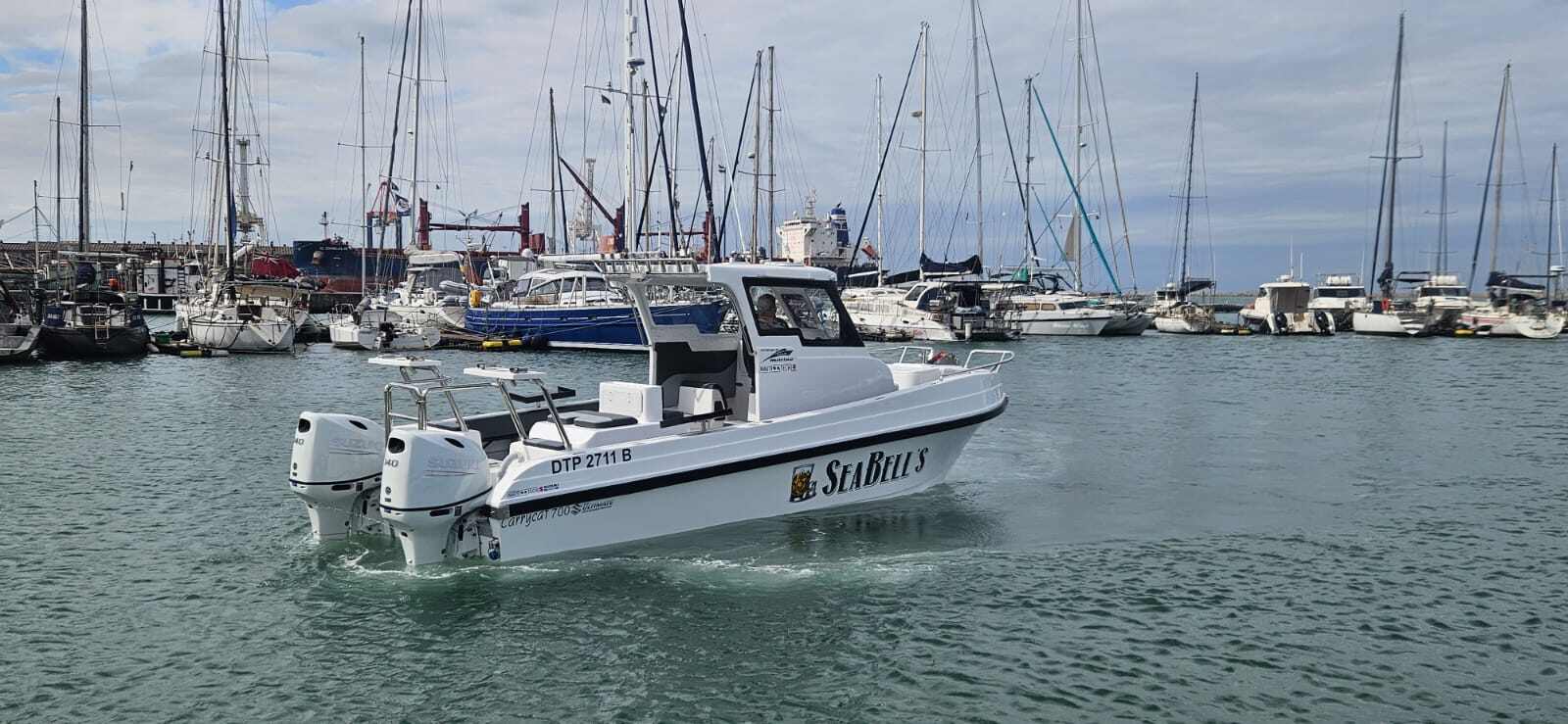 Boat Test DF140BGTX/Z - Carry Cat 700 Walk Around